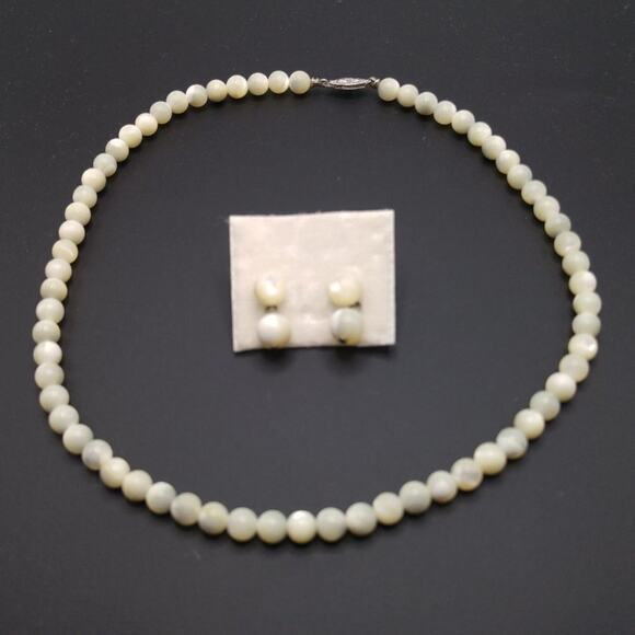 Vintage Mother of Pearl Beaded Necklace Post Earrings Set, 16 Inch & 3/4 Inch - Picture 2 of 6